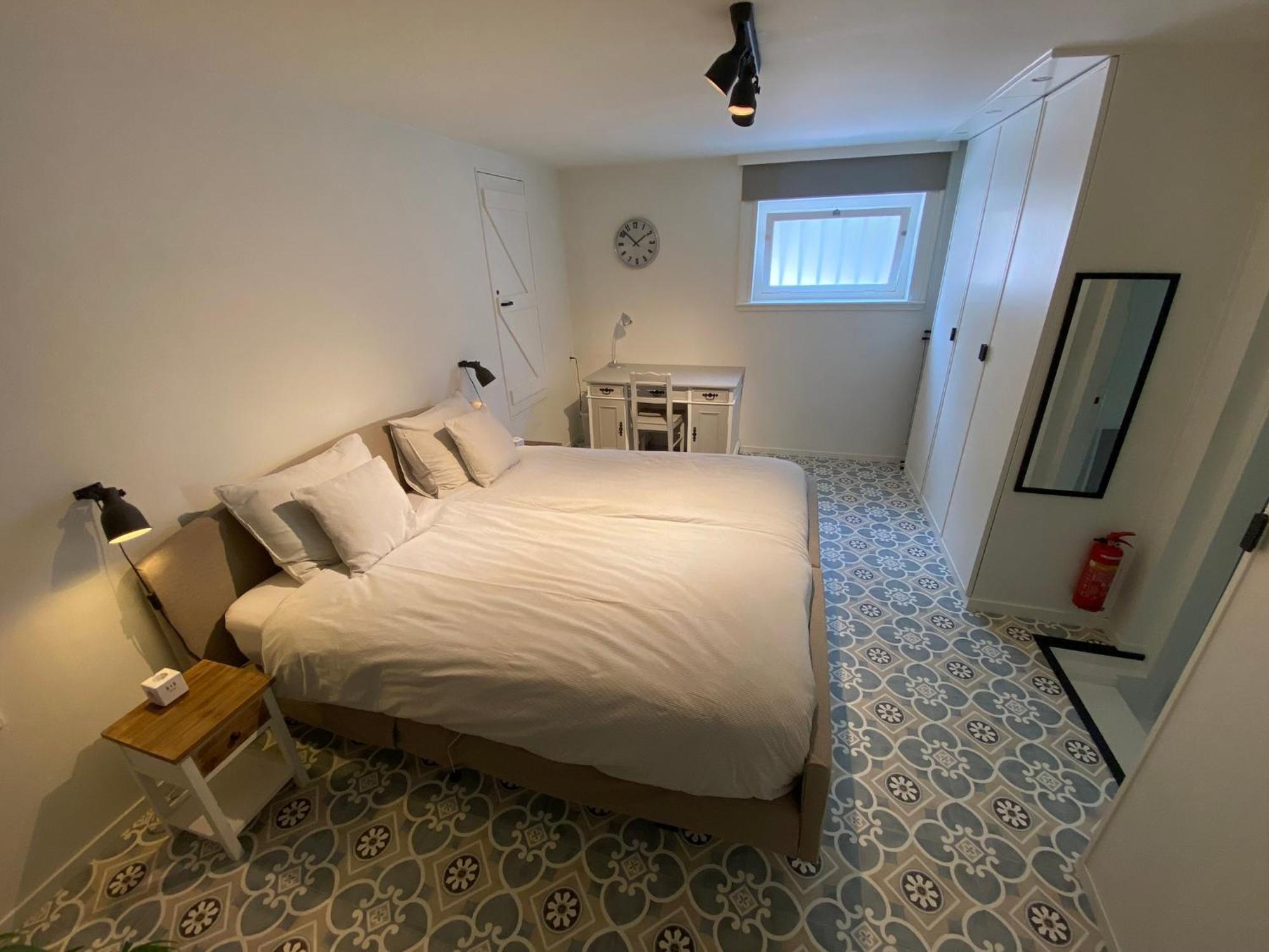 B&B Appartement Rebel And Moon In Het Centrum Van Alblasserdam 외부 사진